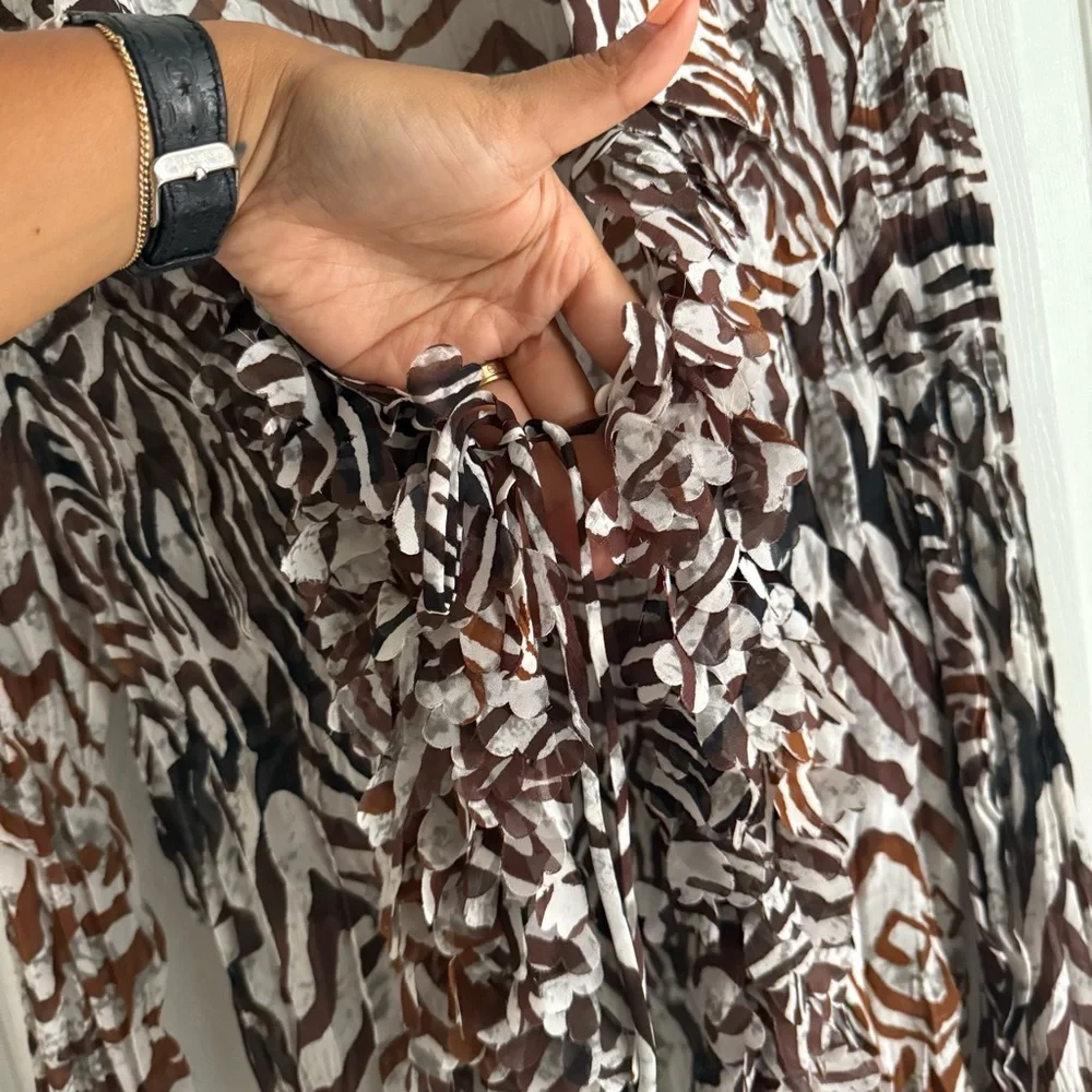 Zebra Ruffle Sheer Top - Picture 3 of 6